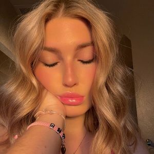 Meet your Posher, Logan